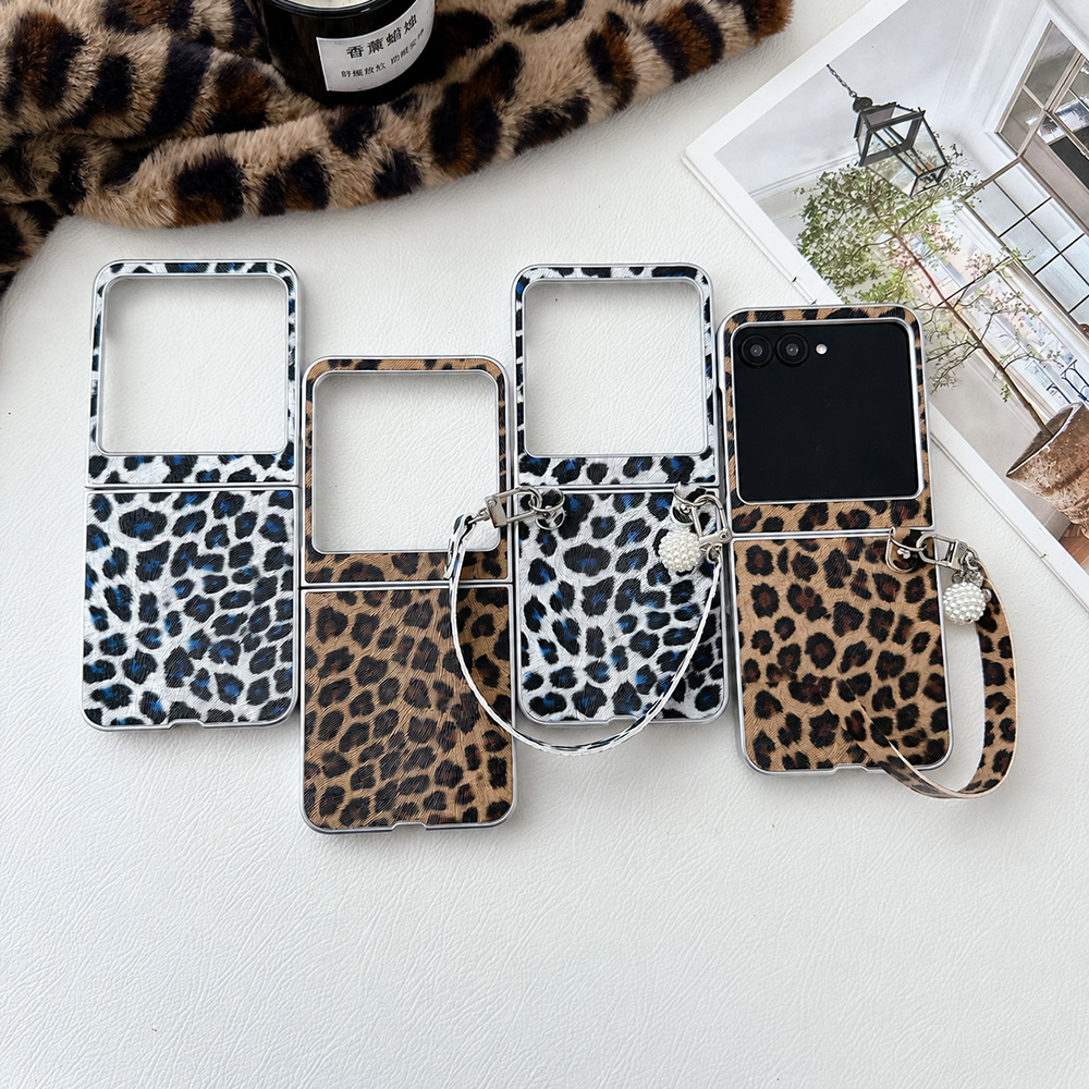 حافظة هاتف قابلة للطي بطبعة جل - مراجعة Phone Accessories Useful وسعره